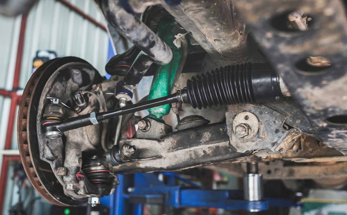 Caixa de direção de um veículo quebrada       