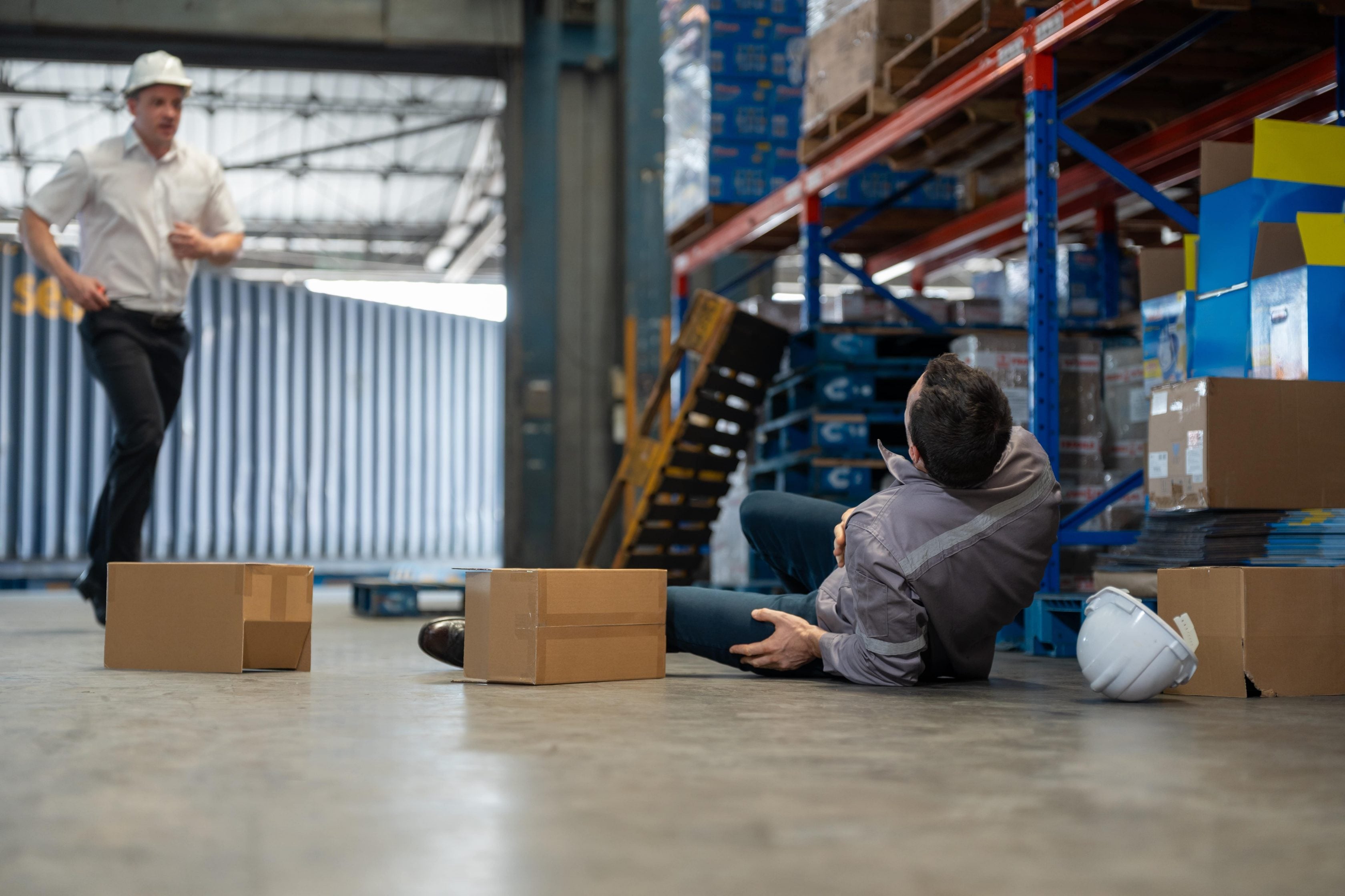 Homem acidentado no trabalho