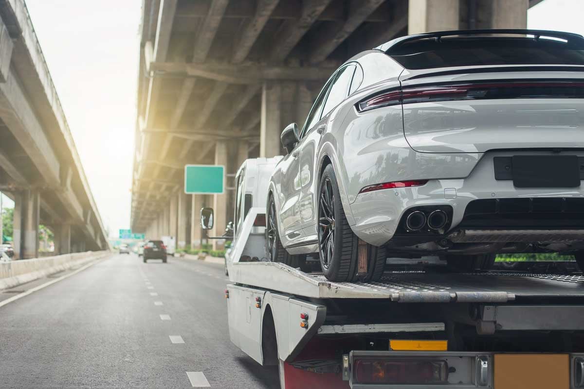 Carro sendo guinchado