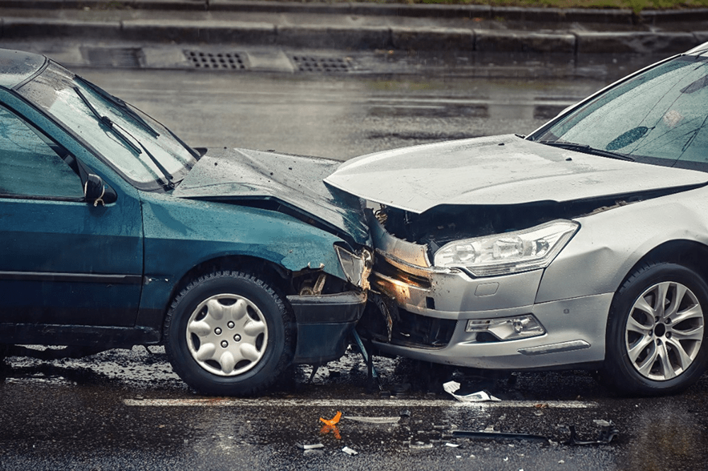 Batida de carro: como evitar e o que fazer se acontecer com você  