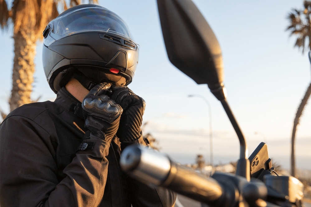Como o seguro moto allianz pode proteger você em viagens de longa distância