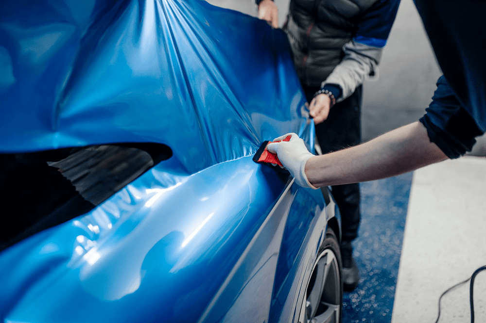 Envelopamento de carro: conheça essa personalização e como impacta seu seguro