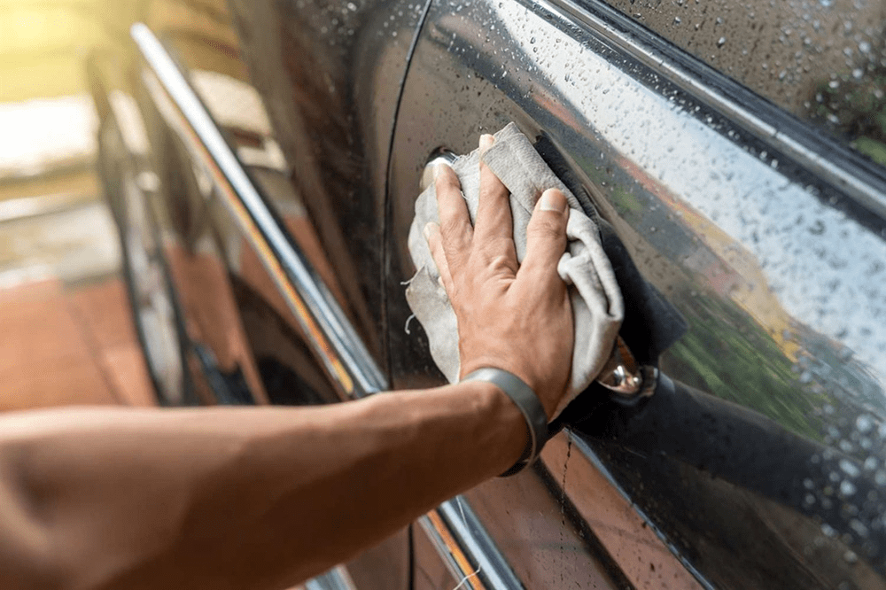 Lavagem de carro: com que frequência fazer e principais dicas