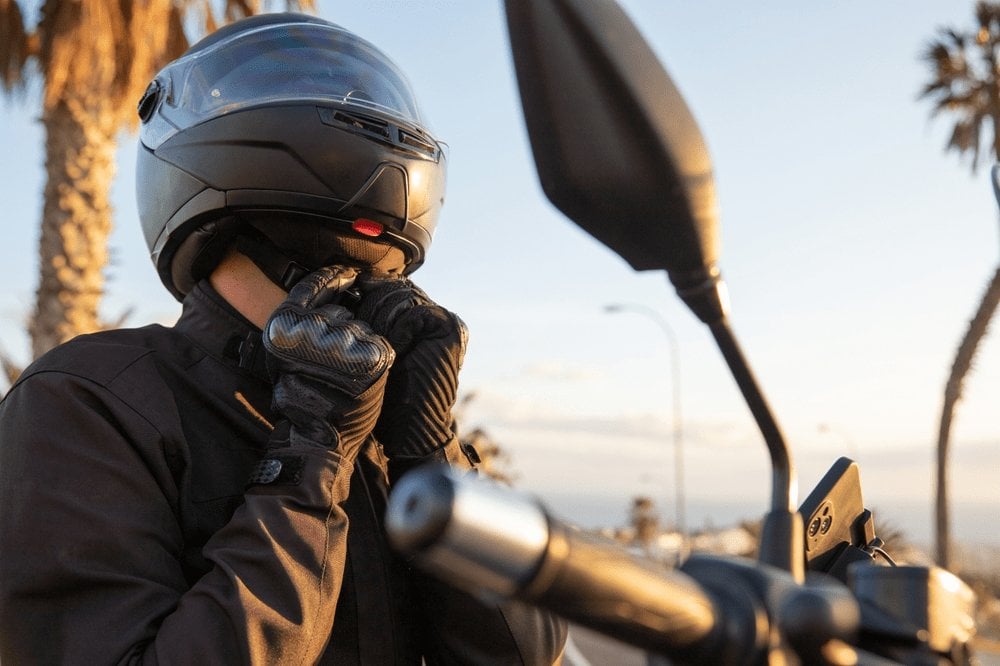 Como o seguro moto allianz pode proteger você em viagens de longa distância