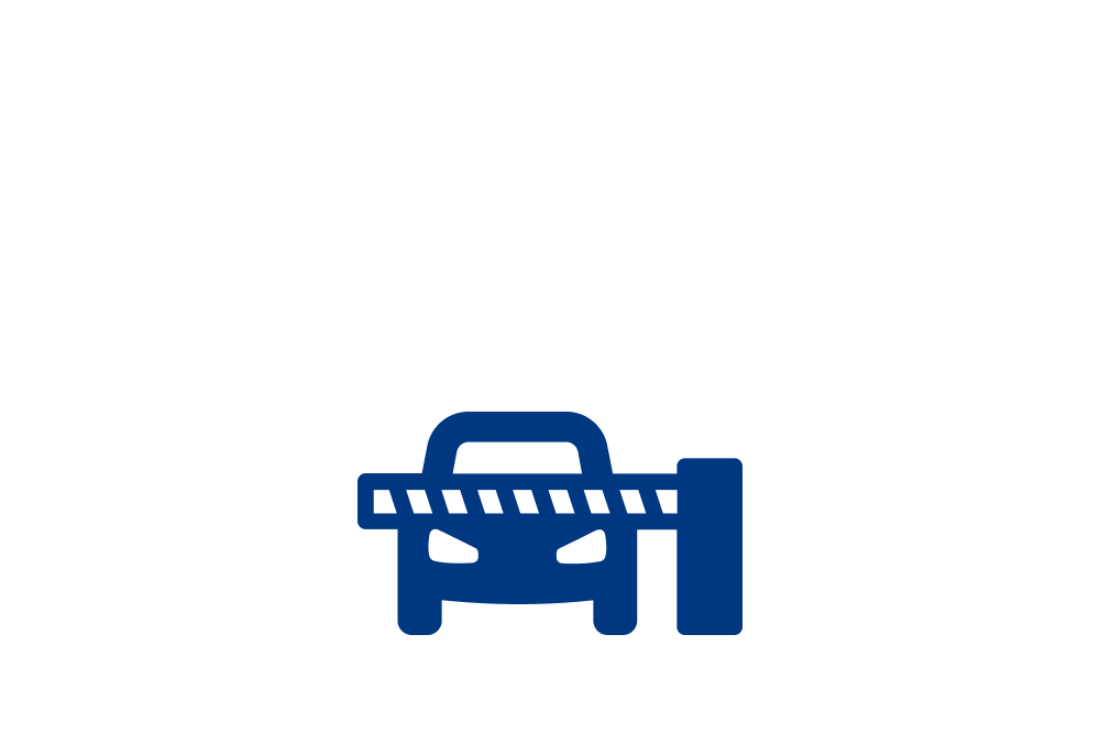 Carro parado em frente a uma cancela eletrônica, representando a cobertura de Carta Verde do seguro Auto Allianz