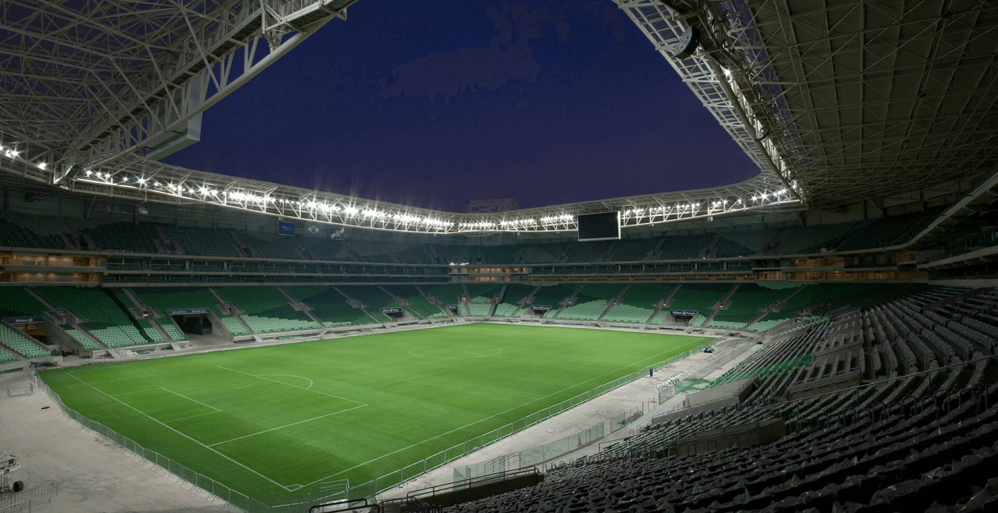 Imagem do Allianz Parque durante o show de luzes de led.