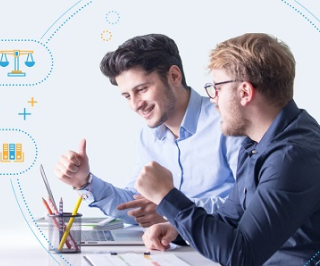 Corretores da Allianz conversando e analisando dados