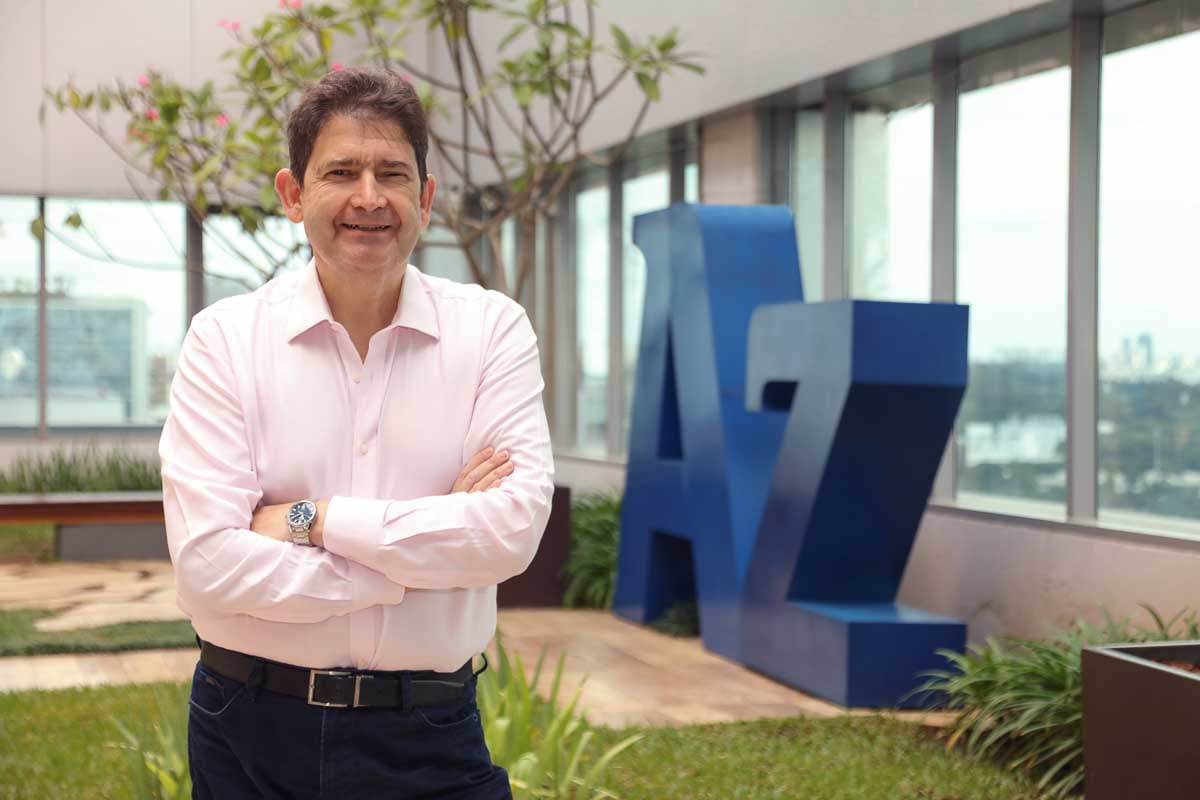 CEO da Allianz Seguros em área externa corporativa, representando a Casa do Seguro e a atuação internacional da companhia rumo à COP 30