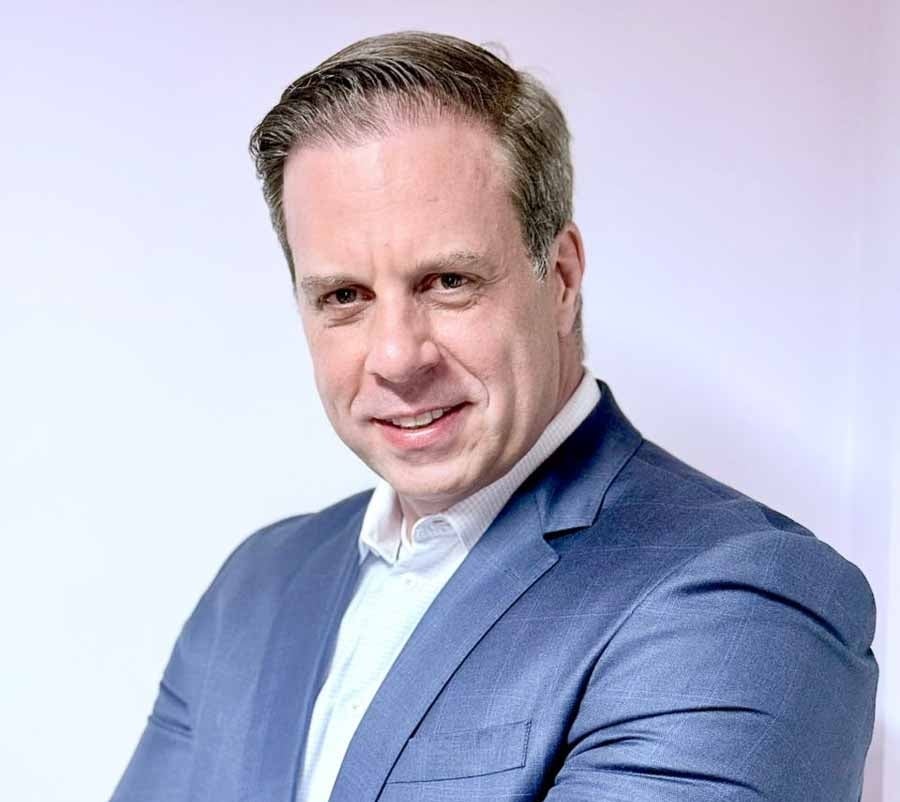 Novo diretor regional do Rio de Janeiro e Espírito Santo, da Allianz Seguros, em retrato institucional