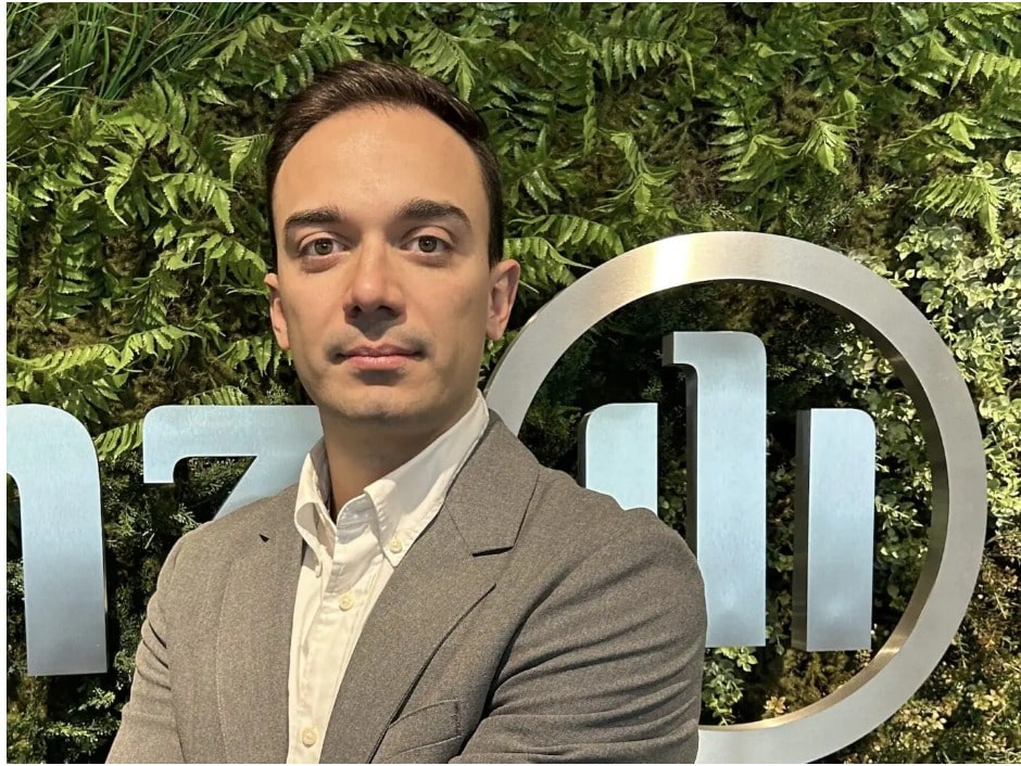Retrato profissional de novo diretor executivo da Allianz.